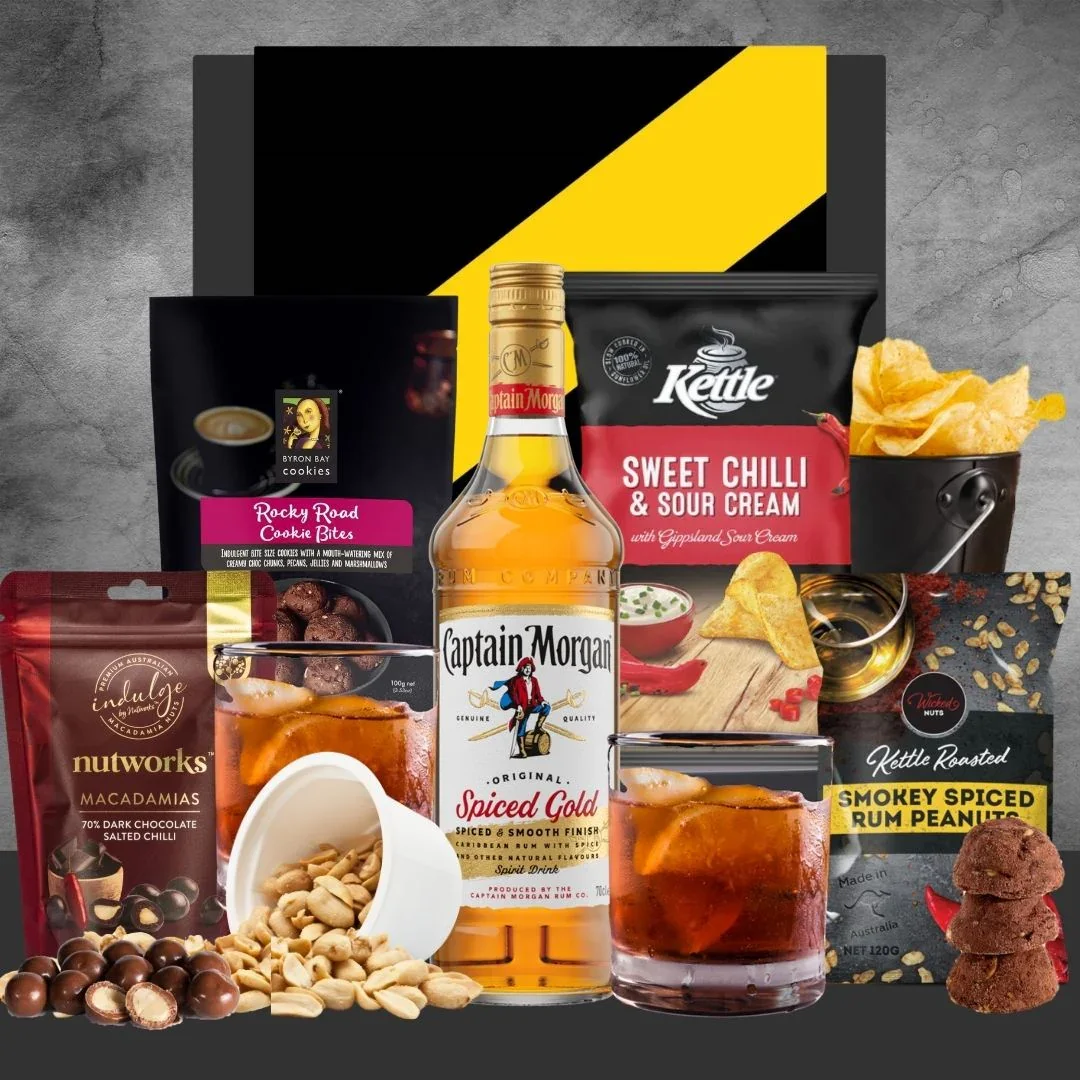 AFL Alcohol and Snack Hamper - Image 17