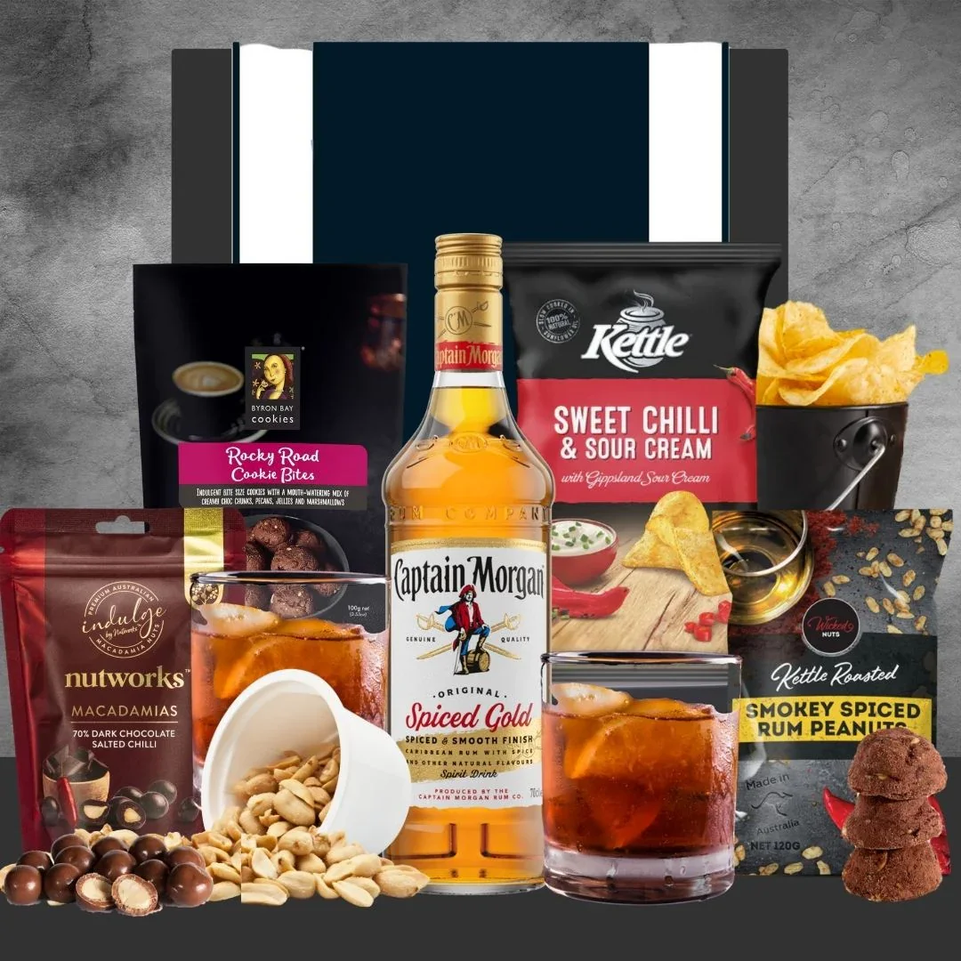 AFL Alcohol and Snack Hamper - Image 9