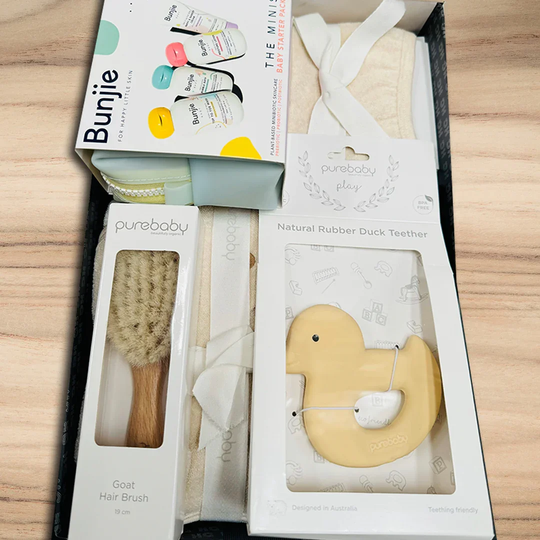 Bathtime Baby Essential Hamper - Image 3