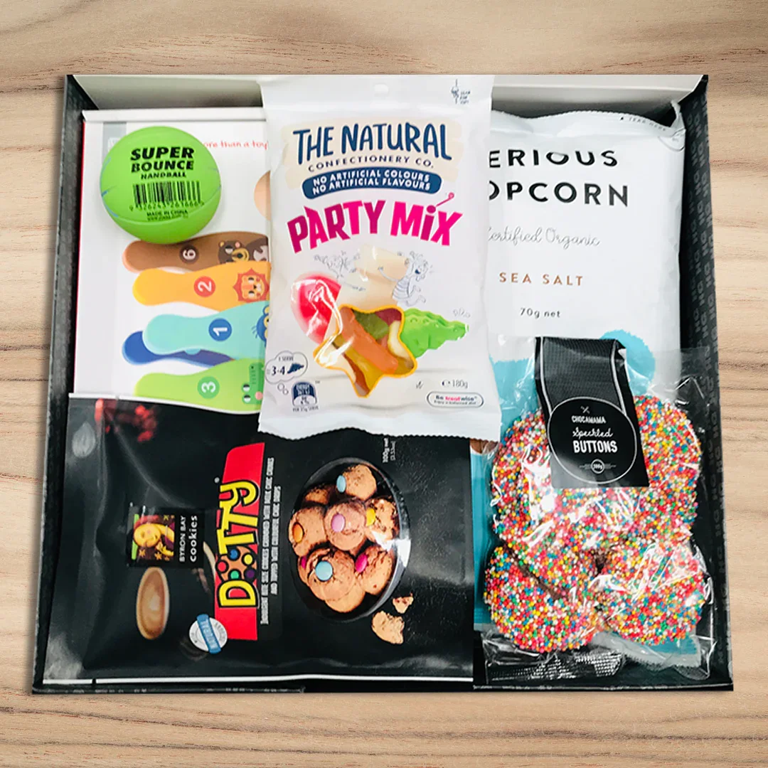 Bowling Snacks Hamper - Image 4