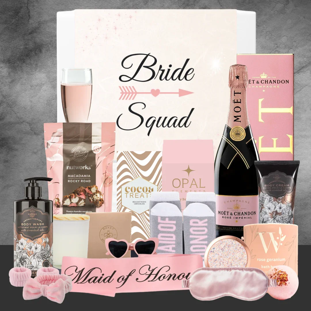Bridesmaids Sweet Soak & Bubbles Hamper - Image 2