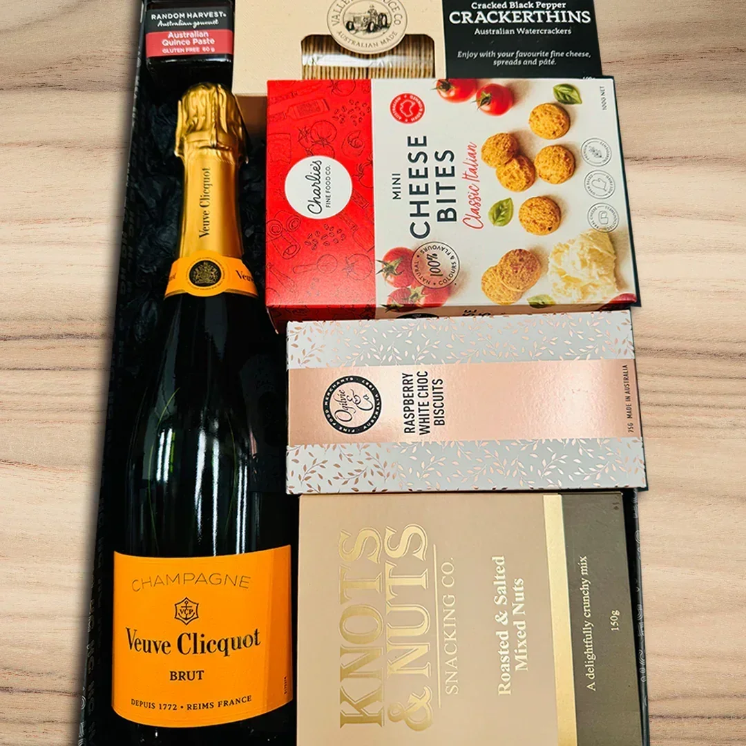 Savoury Nibble Gift Basket - Image 3