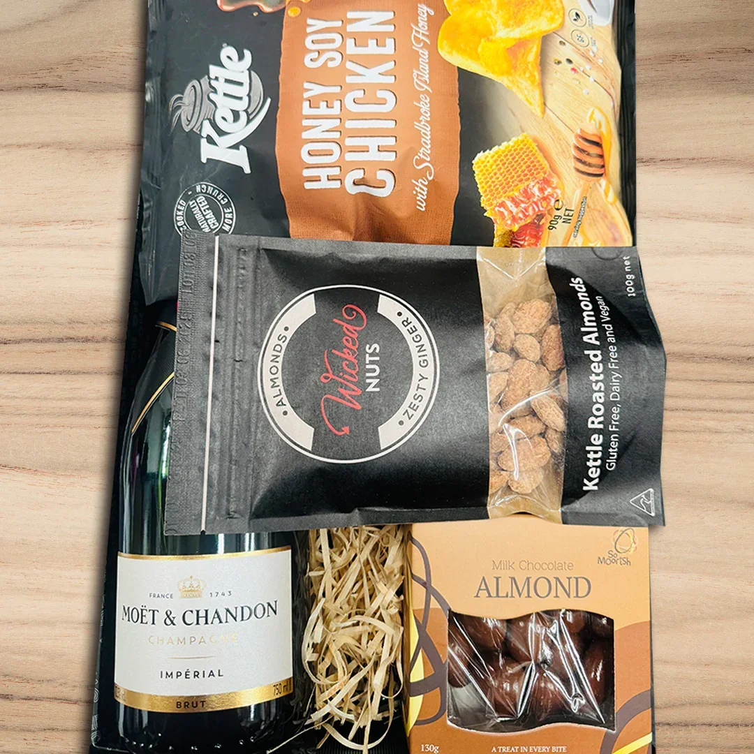 Moet Indulgence Hamper - Image 3