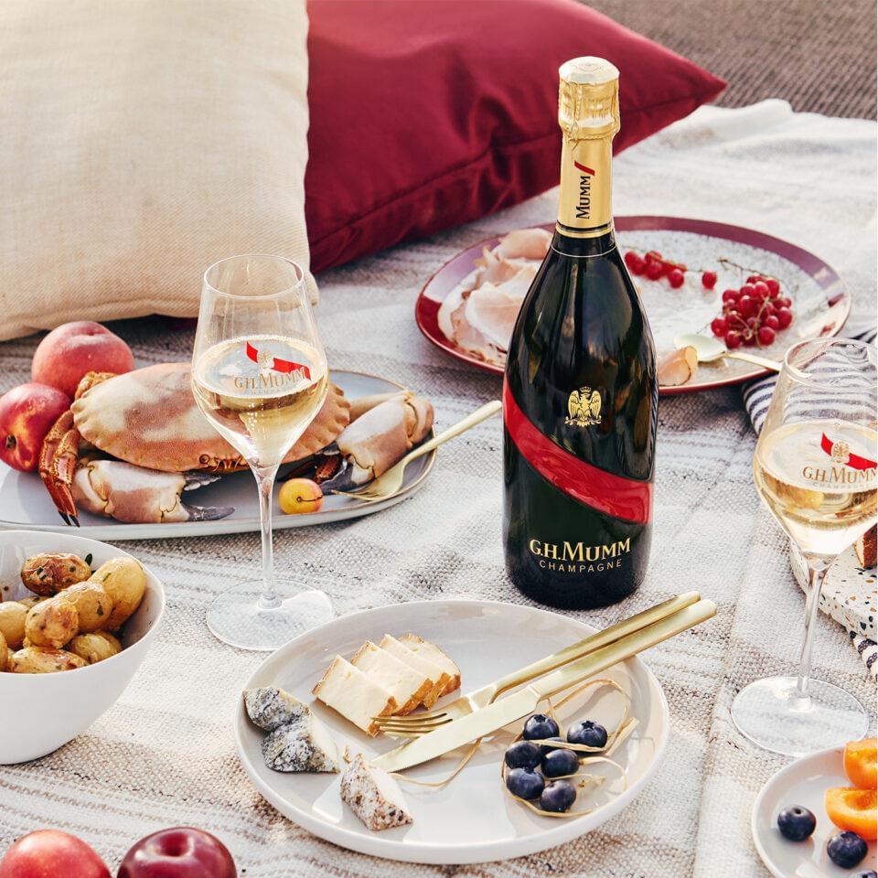 Champagne Christmas Hamper - Image 3