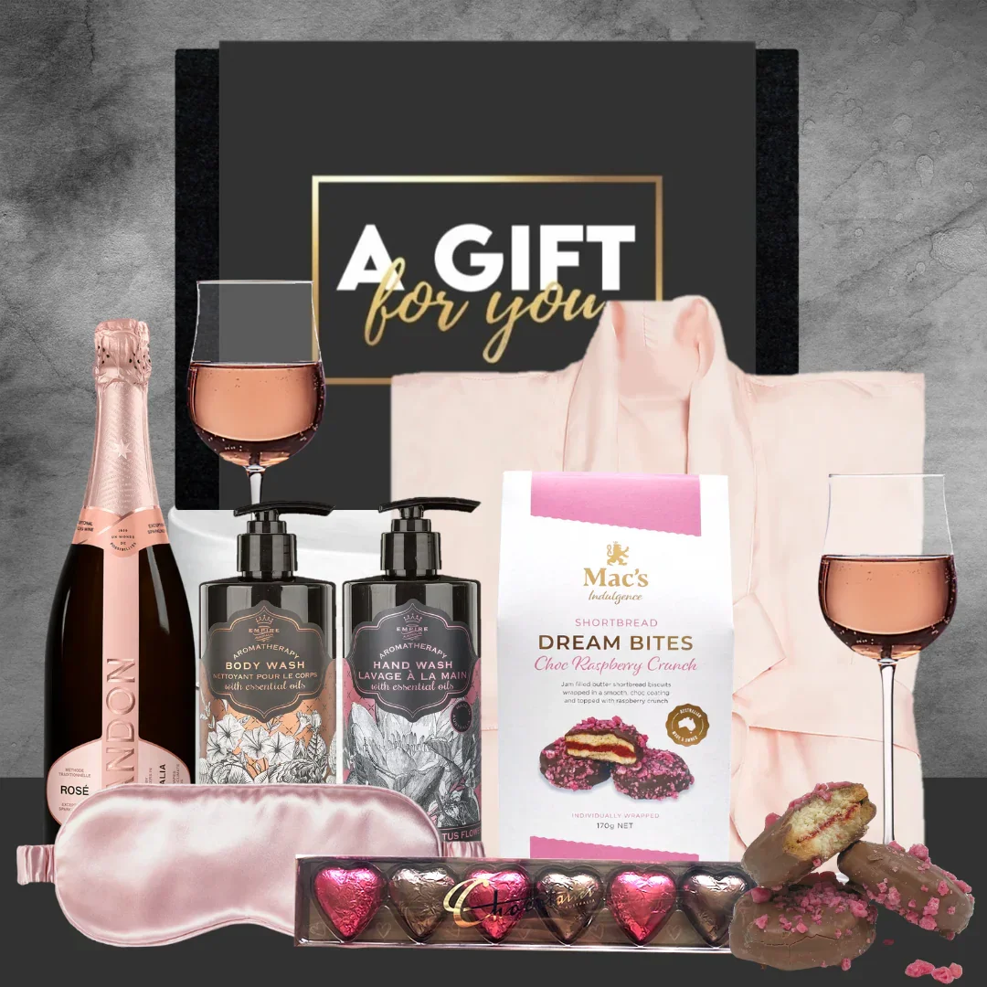 Chandon Rose Pamper Hamper - Image 2