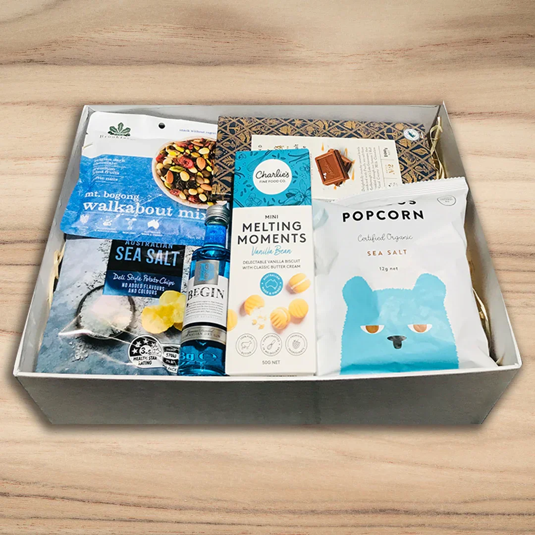 Christmas Blue Gin Treat Hamper - Image 2