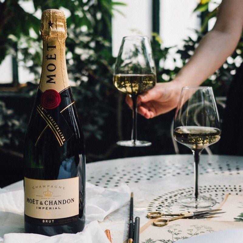 Christmas Hamper With Moet Champagne - Image 4