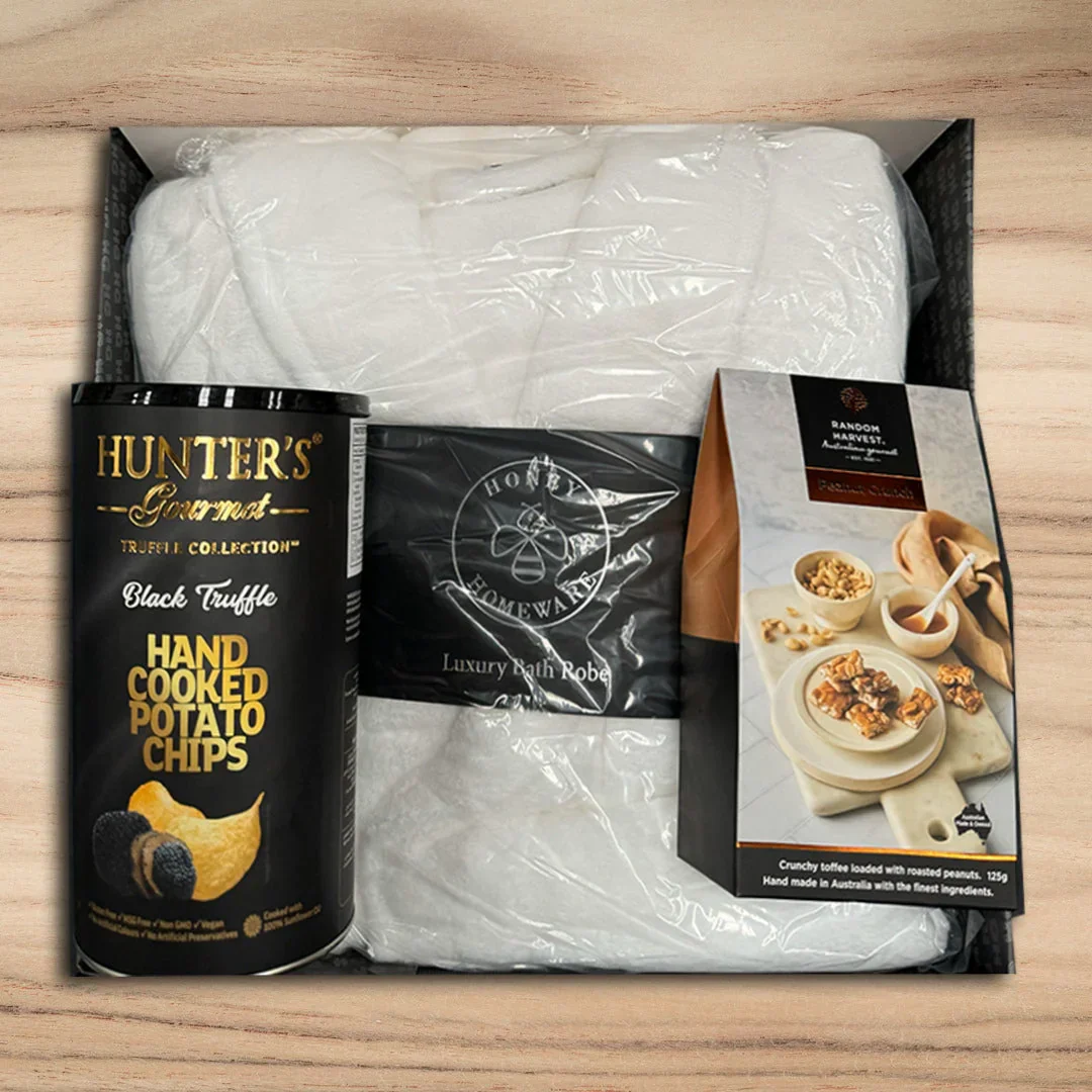 Dad's Snacking in a Luxury Robe Hamper - Image 3