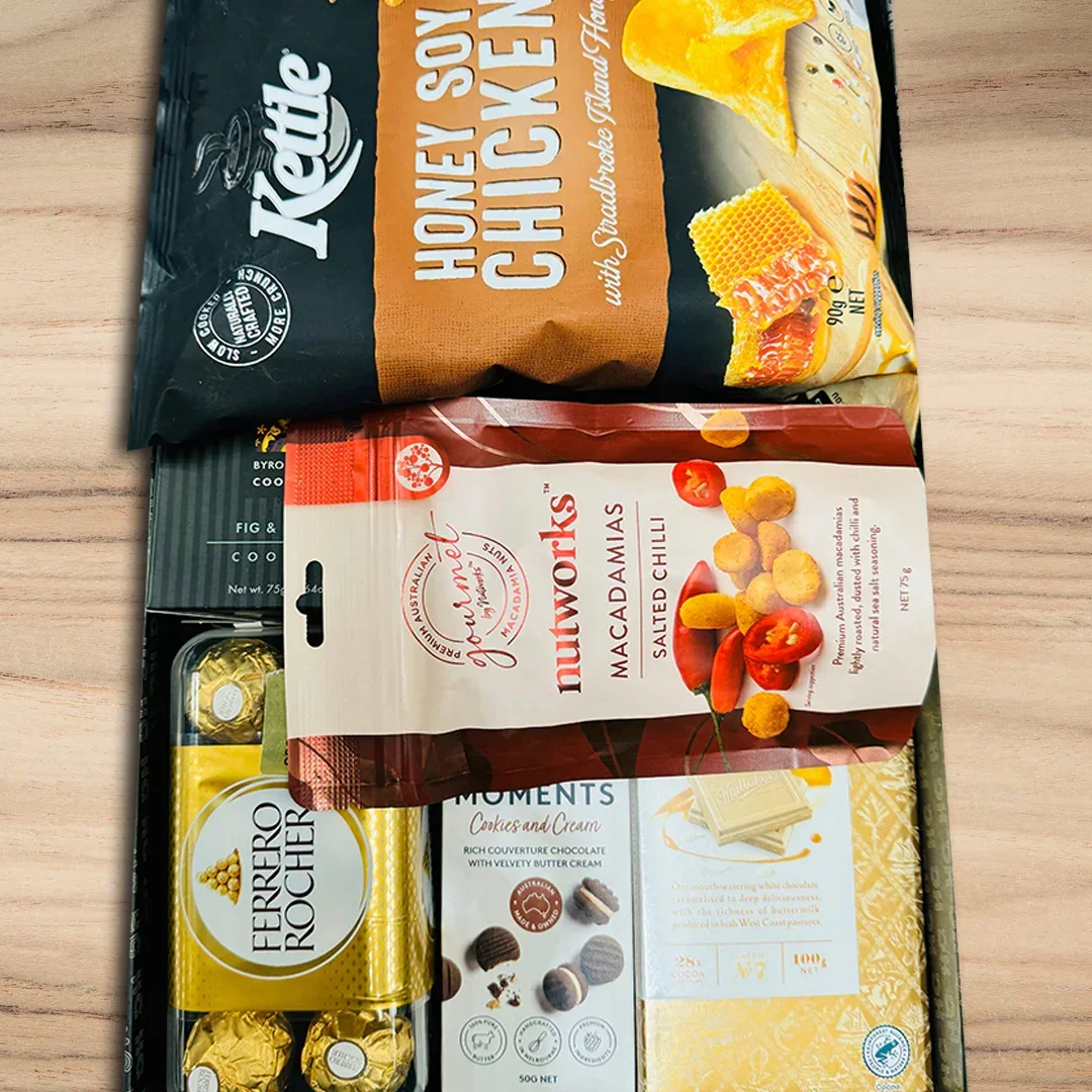 Gourmet Halal Snack Christmas Hamper - Image 2