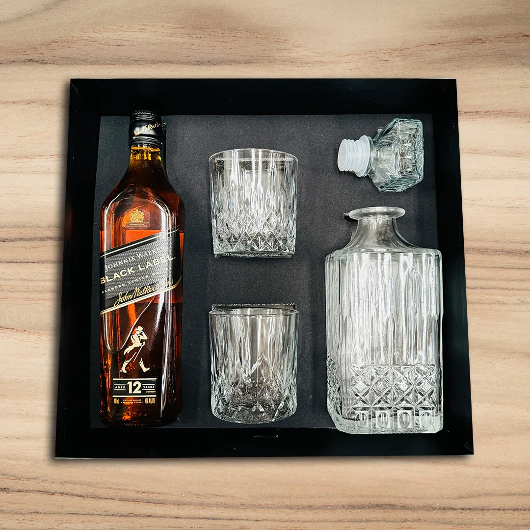 Happy 21st Whisky Deluxe with Johnnie Walker Black - Image 3