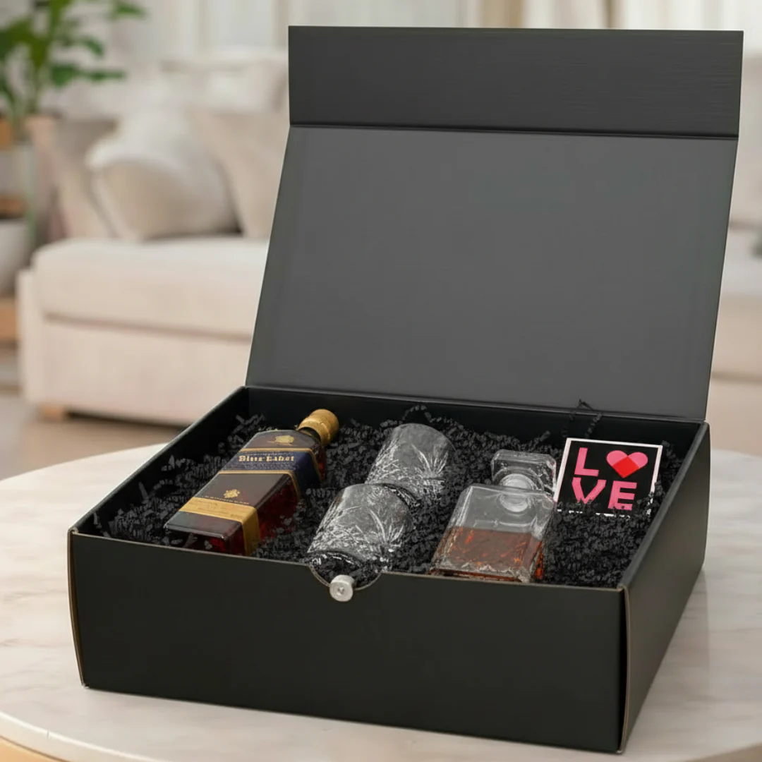 Johnnie Walker Blue Deluxe Valentines Hamper - Image 2