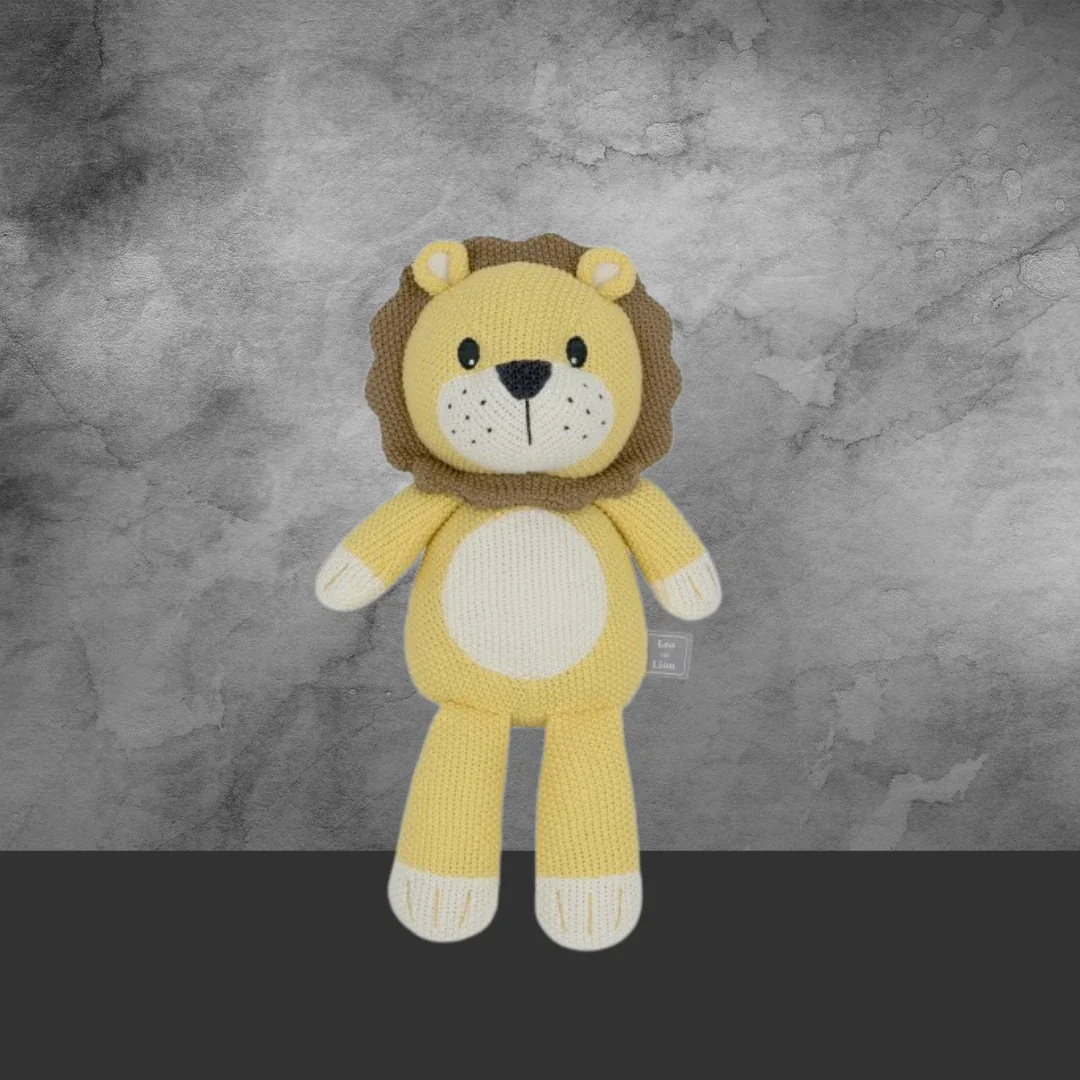 Living Textiles Leo the Lion Knitted Toy - Image 2