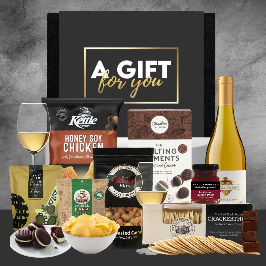 Luxury Wine and Hamper - Image 2