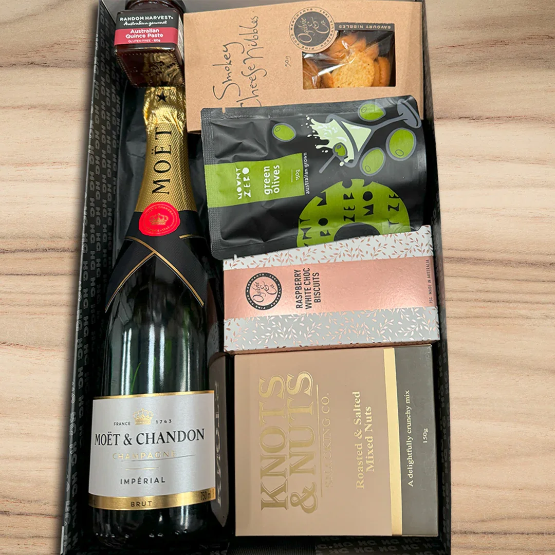 Moet Champagne and Food Hamper - Image 3