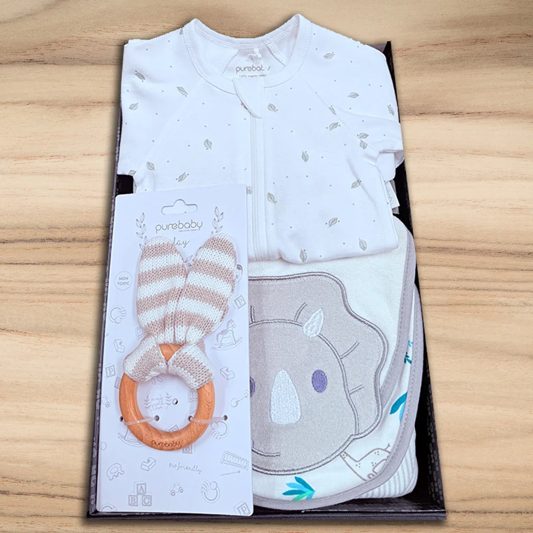 Neutral Newborn Gift Set - Image 2