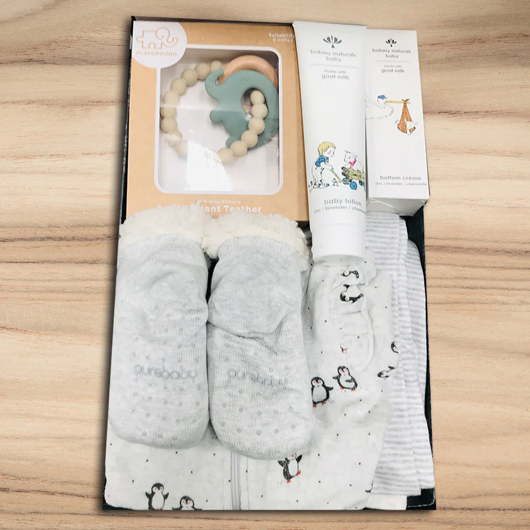 Newborn Baby Bathtime Hamper - Image 3