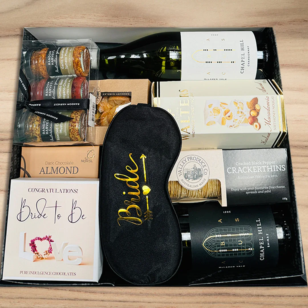 Red & White Wine Wedding Hamper - Image 3