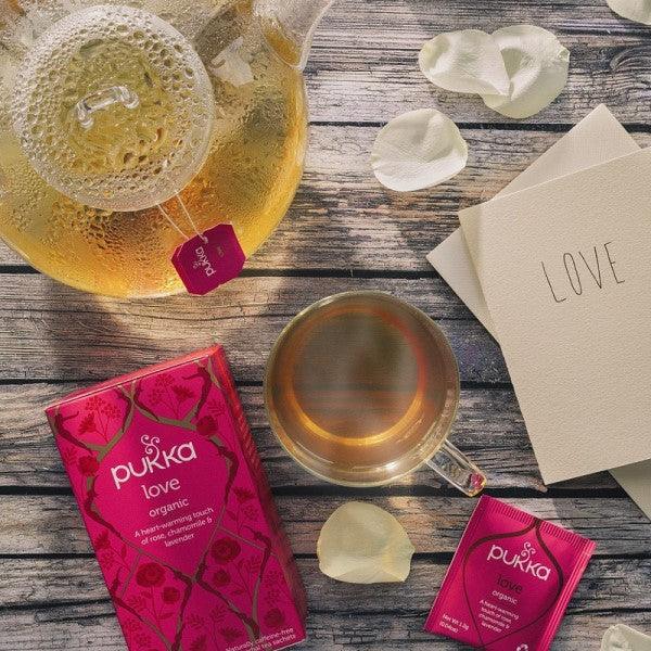 Rose Wine Christmas Hamper For Her - Image 5