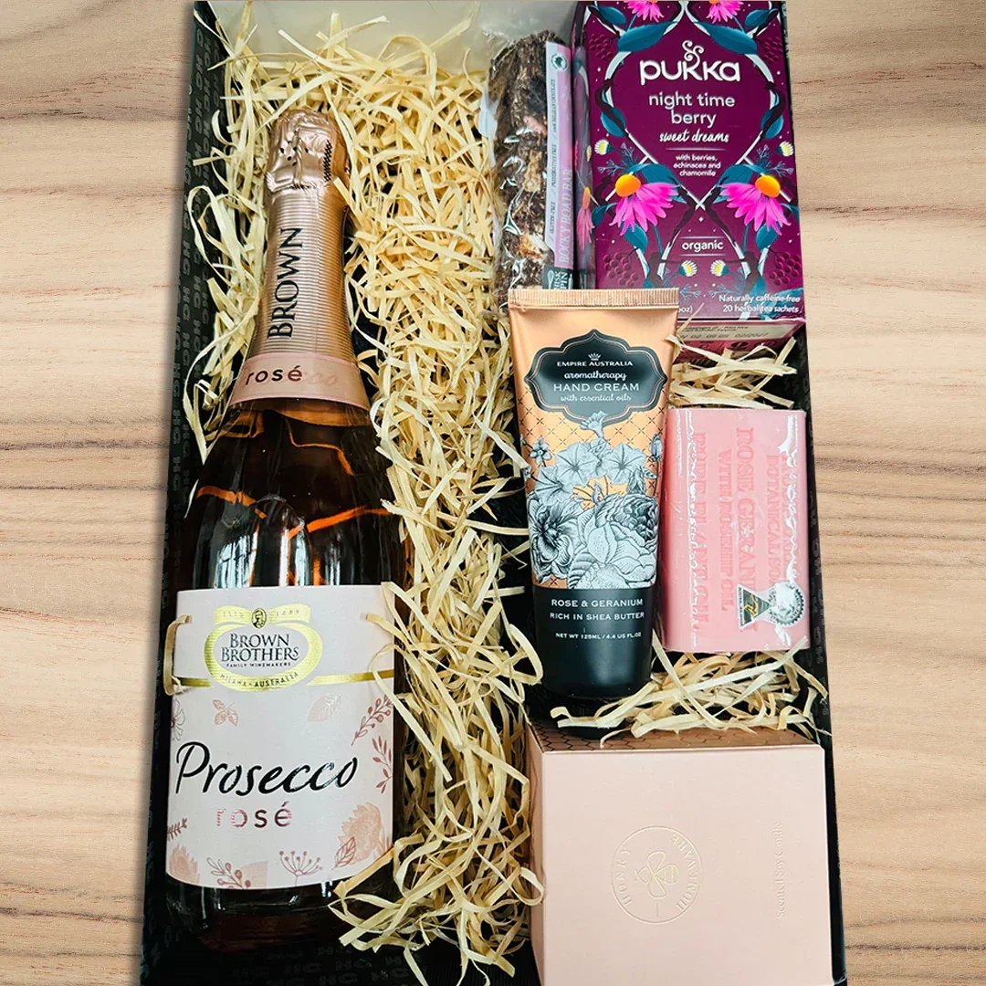 Sparkling & Relax Birthday Hamper For Her - Image 3