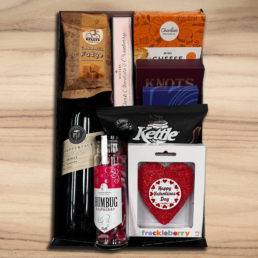Valentine Loves Red Hamper - Image 3