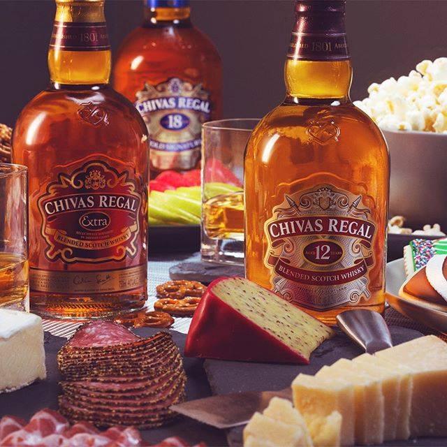 Whiskey Decanter Christmas Hamper For Him - Image 4